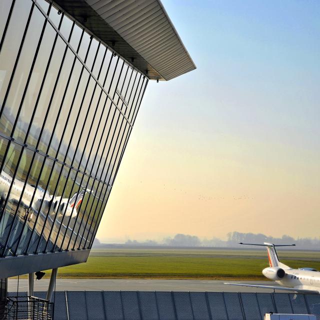 Aéroport De Lille Lesquin